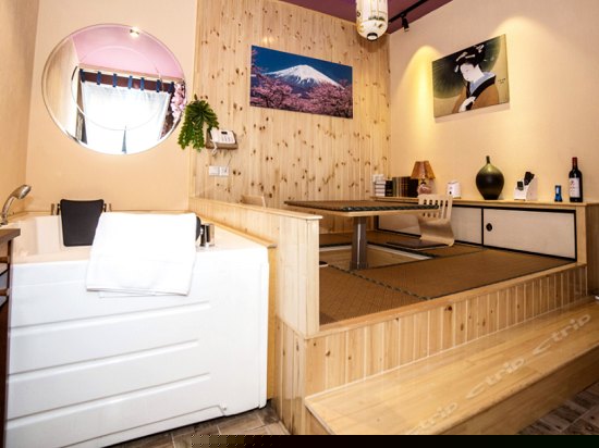 主题日式房（无窗）