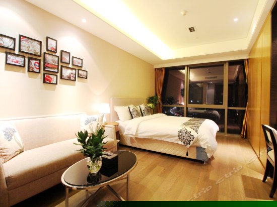 精品城景大床房