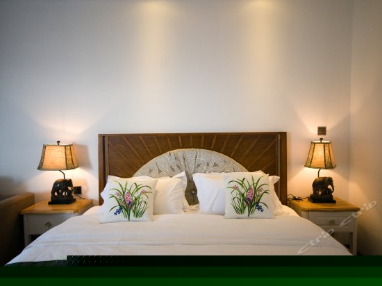 花园侧面海景家庭房B