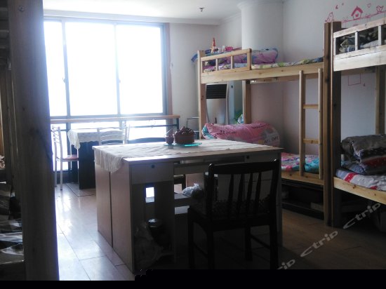 女生十人房（床位）