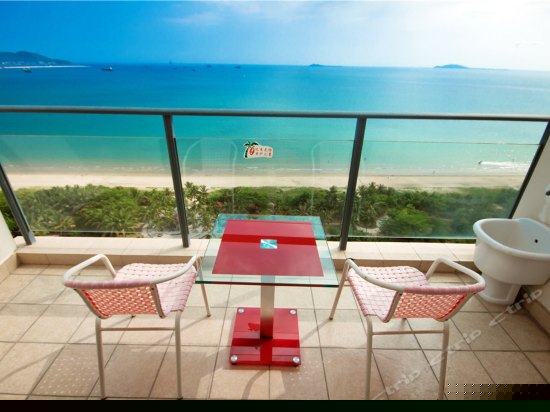 无敌海景大床房