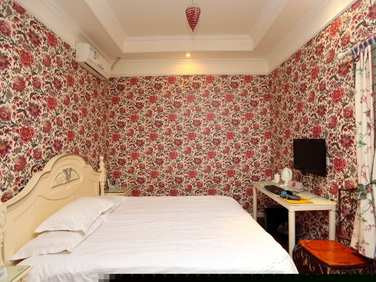 欧式电脑大床房