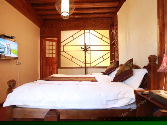 一楼豪华大床房