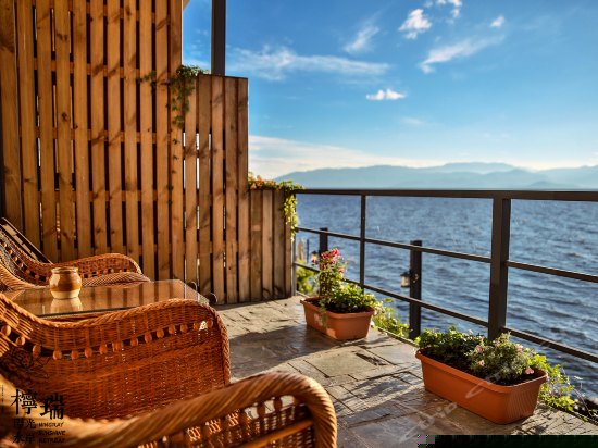 海景露台豪华大床房