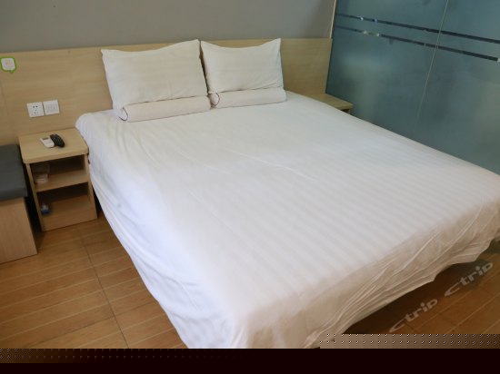 零压高级大床房