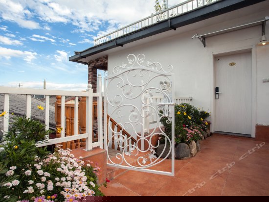 雪山蜜月观景房