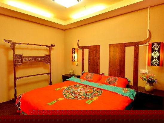 豪华套间蜜月房