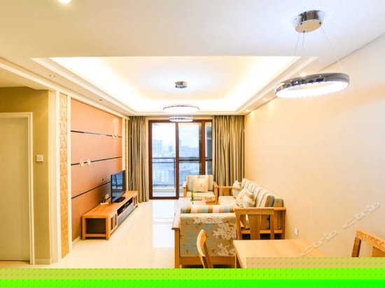 精装园景三室两卫两厅