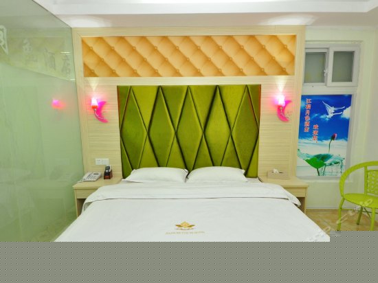 豪华大床房（无窗）