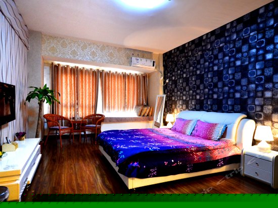 豪华江景大床房