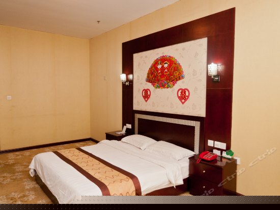 四楼商务大床房