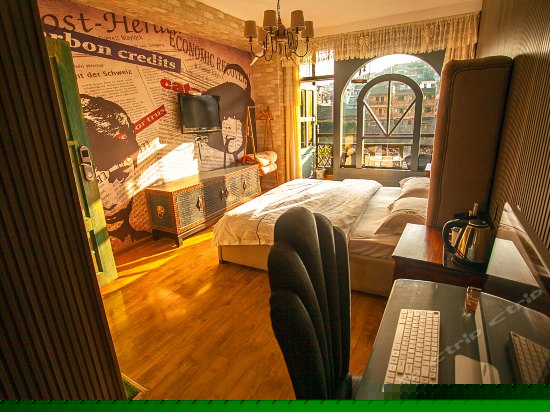 蒂凡尼早餐（江景阳台大床房）