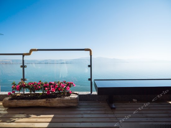 花语全海景阳光蜜月套房