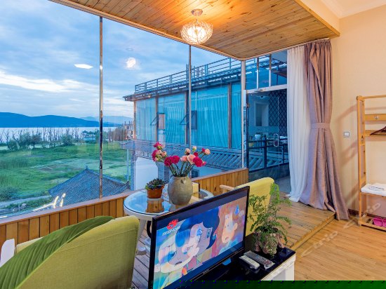 深蓝海景日出房