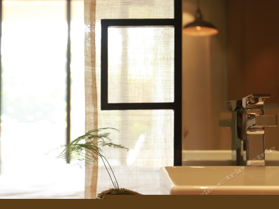 庭院海景大床房