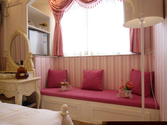 豪华宫廷家庭房