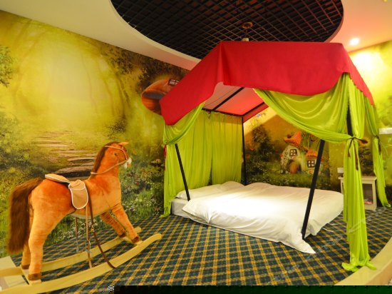 浪漫主题大套房(无窗)