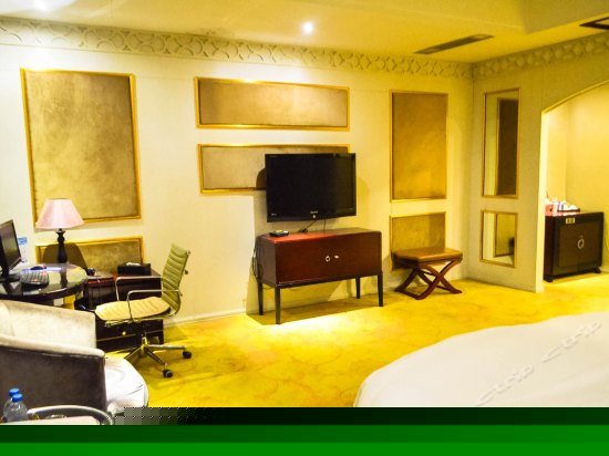 时尚浪漫圆床房