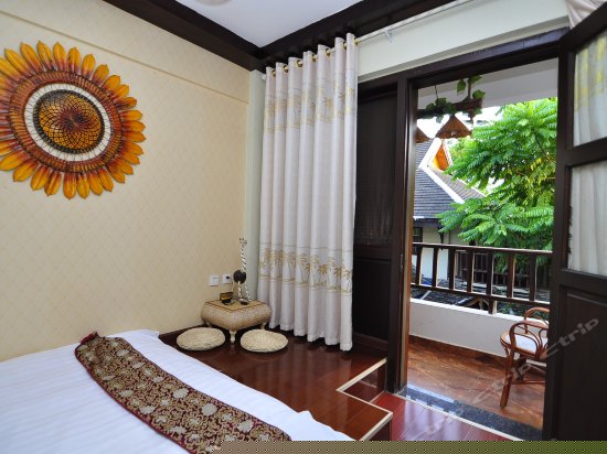 泰式休闲榻榻米大床房