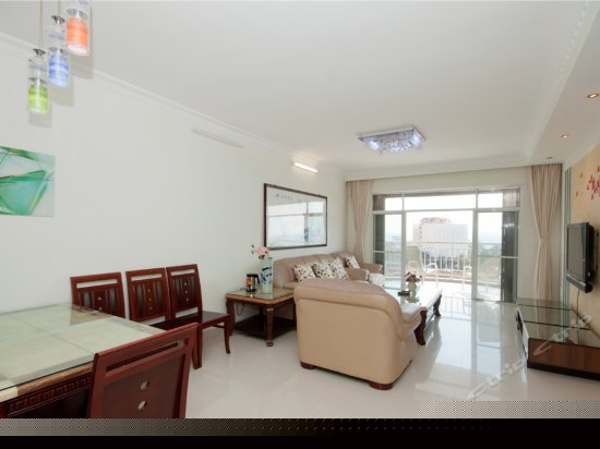 高层豪华正海景180度四室一厅套房702