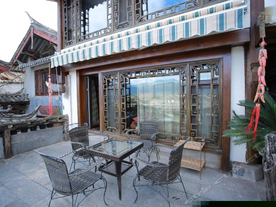 独立阳台豪华景观房