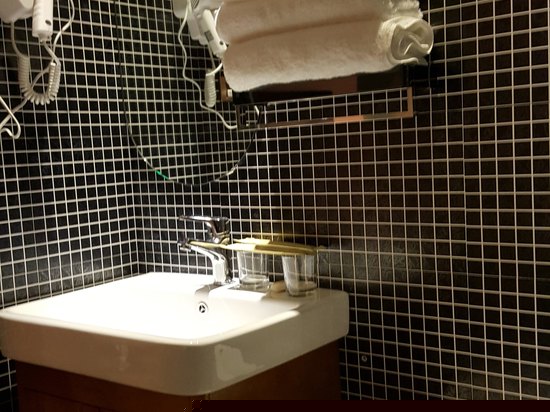 温馨情侣全海景圆床房