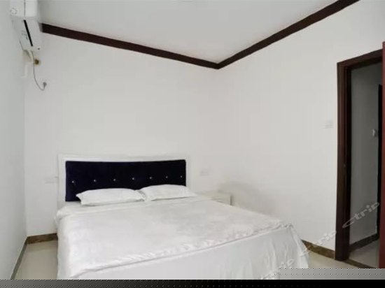 蓝色港湾阳台海景两房一厅