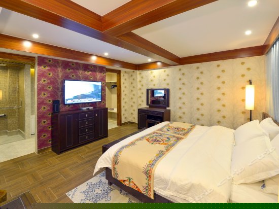 庭院江畔景观大床房