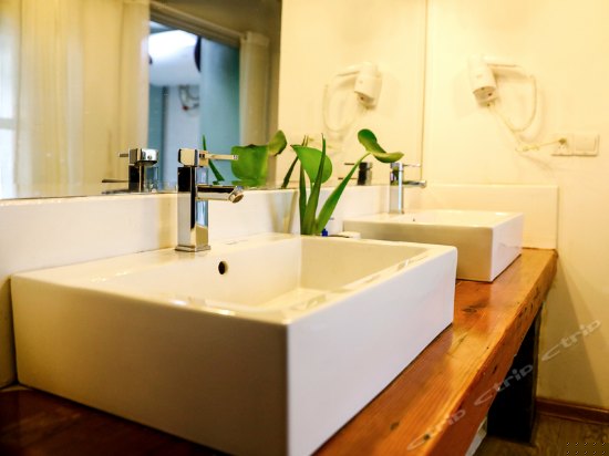 静水飘云（带独立阳台）