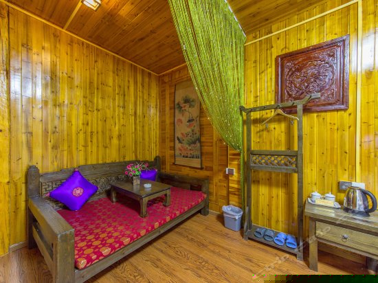 二楼豪华大床房