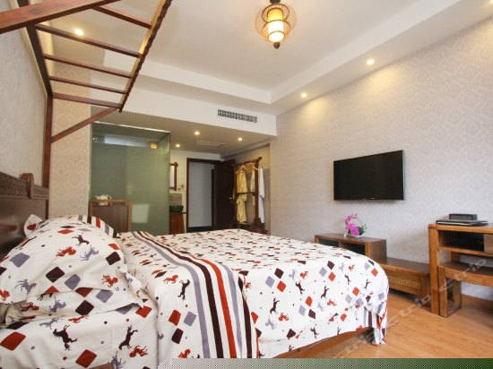 豪华景观大床房