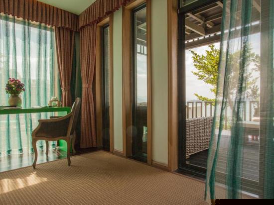 超大露台海景大床房