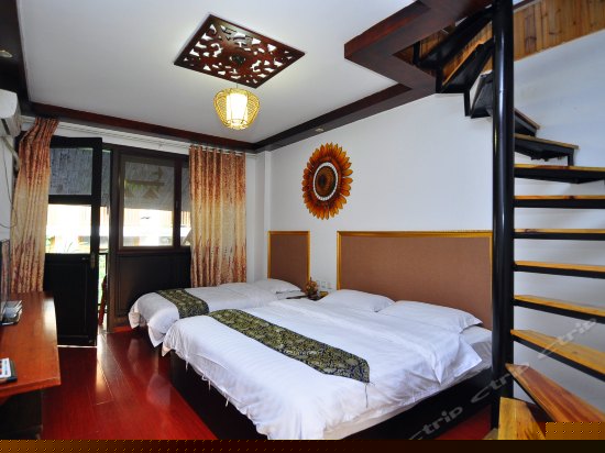 泰式休闲榻榻米大床房