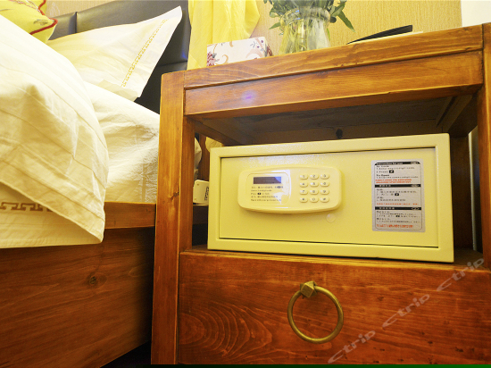 二号院时光雅舍大床房