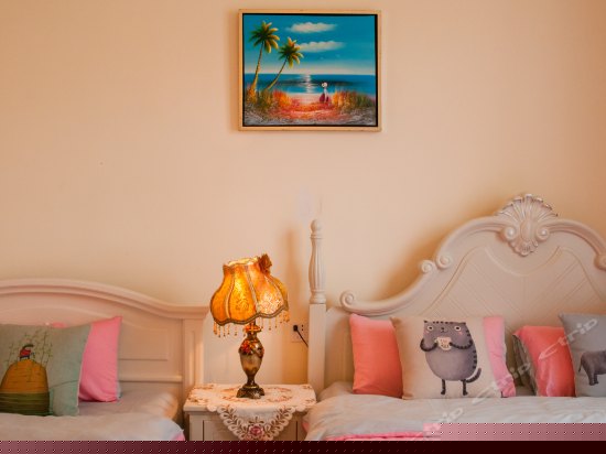 浪漫园景家庭房