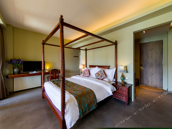 玉龙雪山豪华房