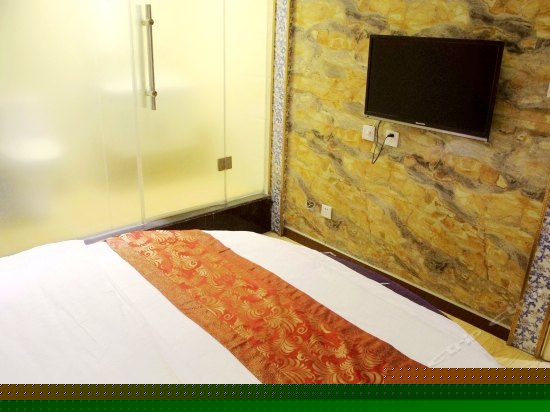 简约主题大床房