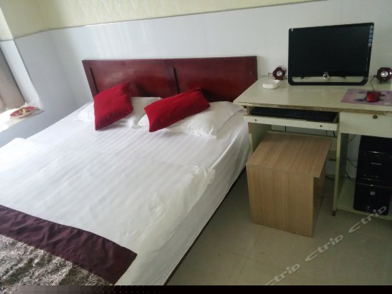 情侣大床豪华间