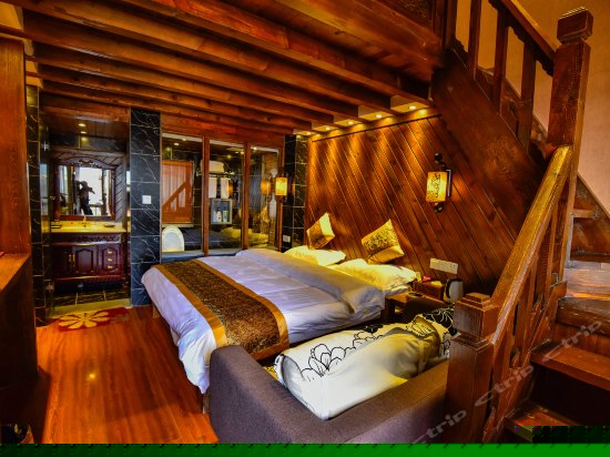 豪华复式家庭房