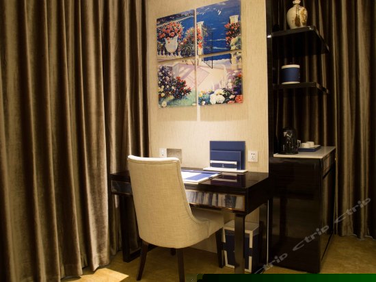 豪华景观大床房