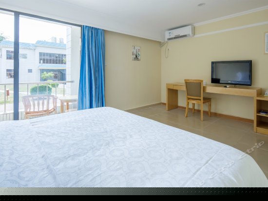 三亚的情别墅海景亲子套