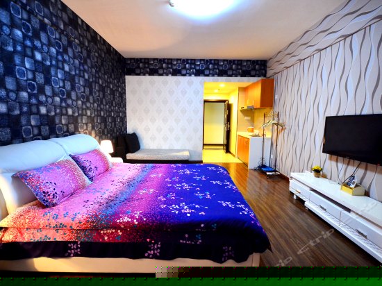 豪华江景大床房