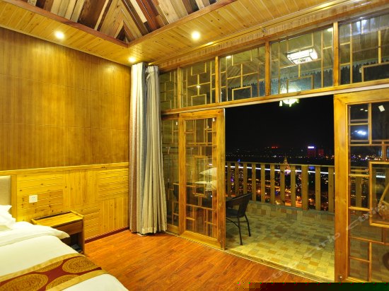 望江露台尊享双床房