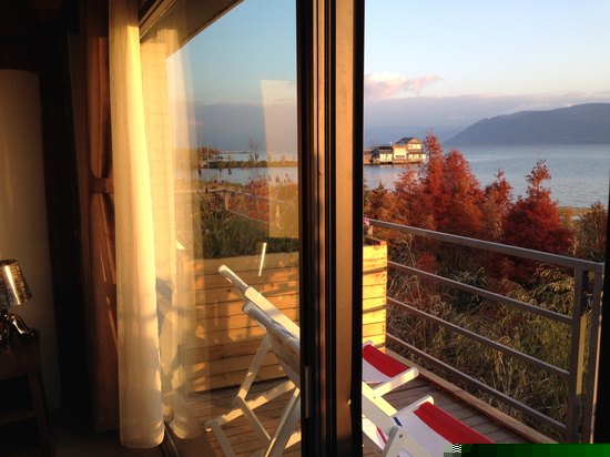 云水间阳台海景房