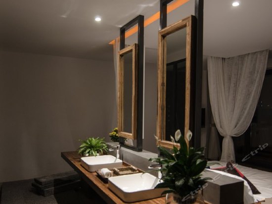 嘉年（海景大床房）