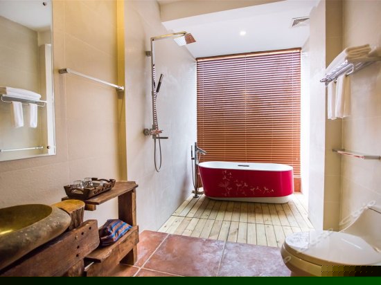 观景豪华大床房