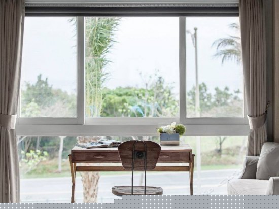 阳台的高级海景双人间