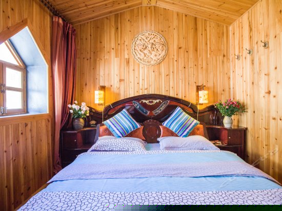 二楼豪华大床房