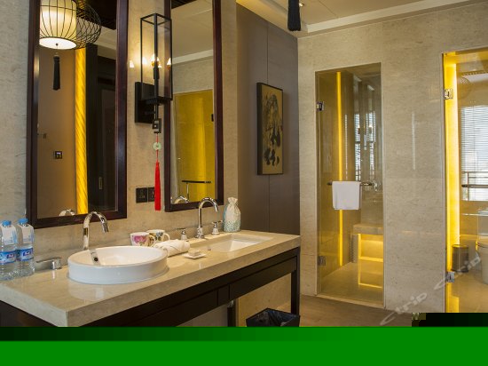 私属汤池观景房