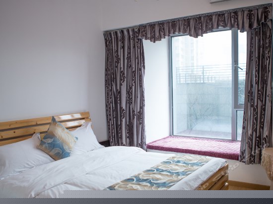 时尚家庭双床套房